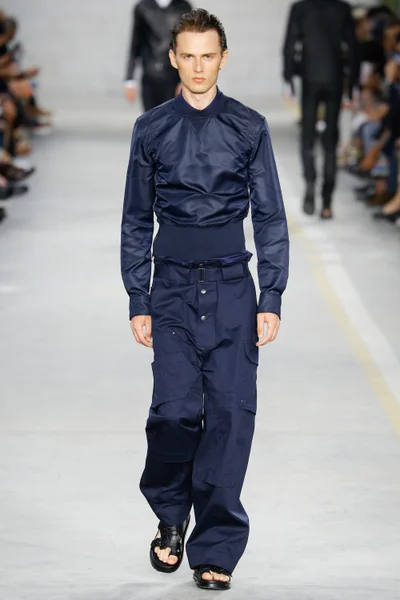 Look 3